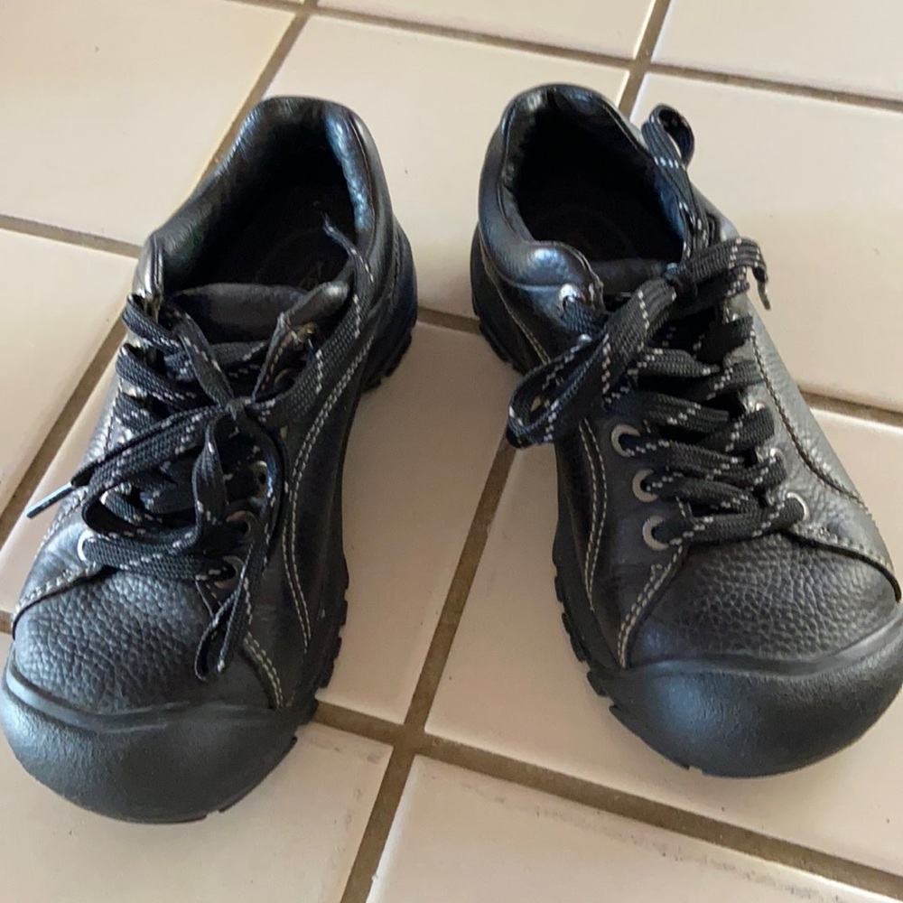 Keen lace-up Women’s shoes